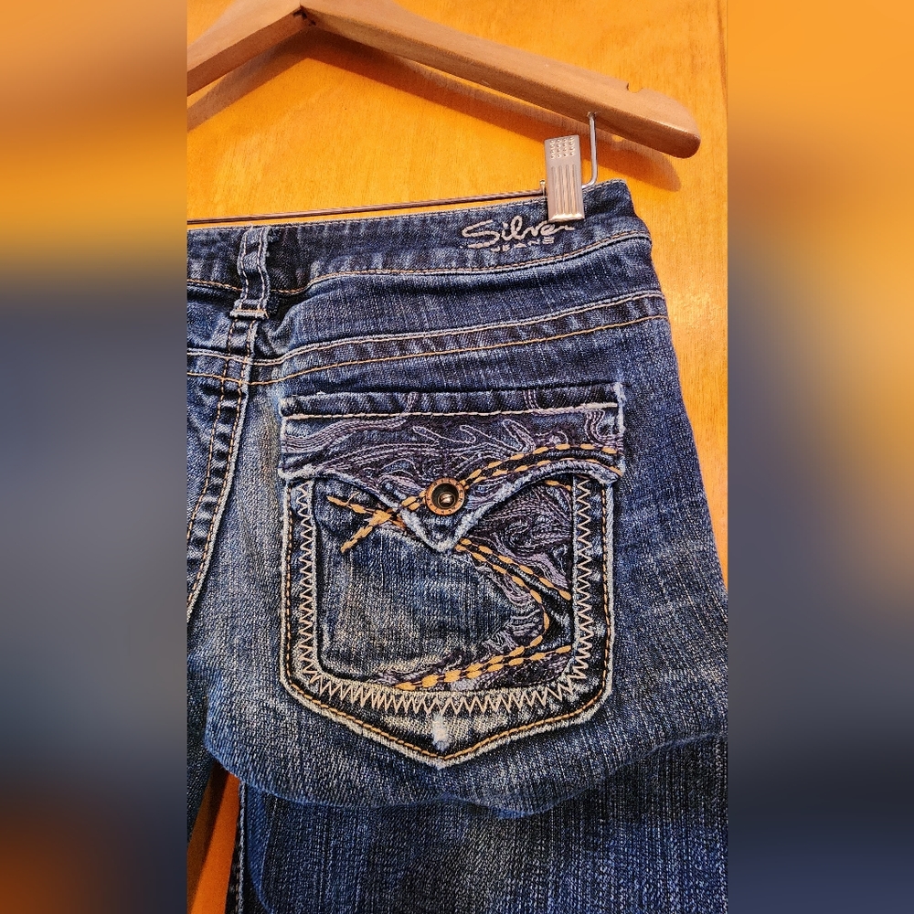 Silver Jeans - Picture 9 of 14